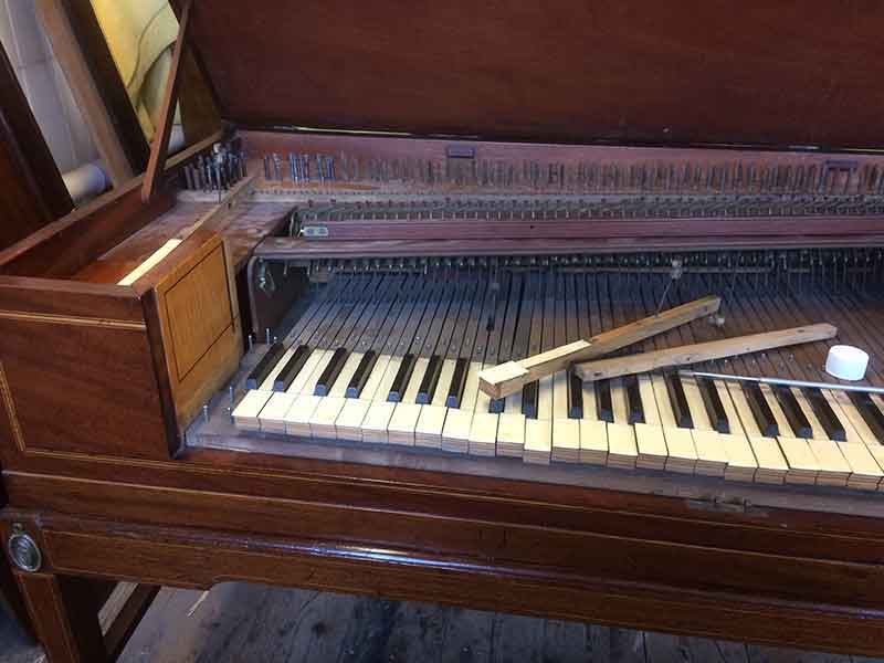 piano-tuning-and-restoration